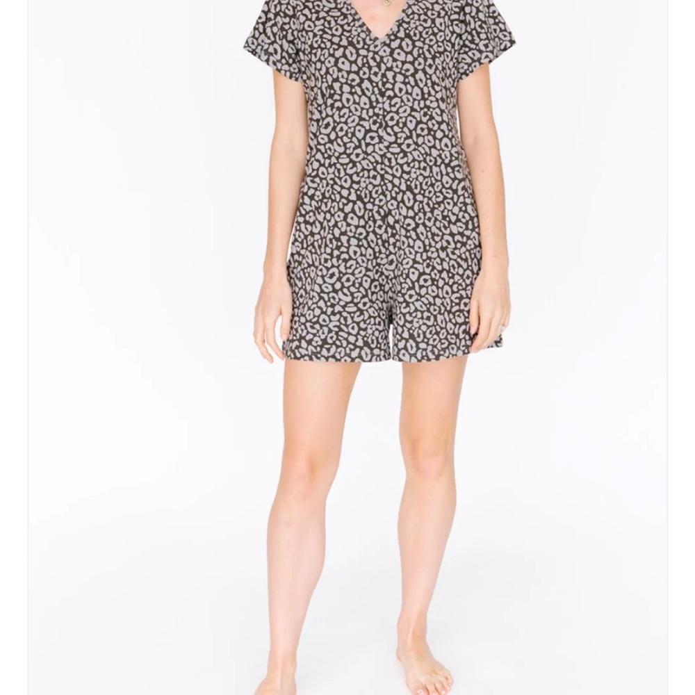 Smash + Tess The Sunday Shorty Romper Lola Grey Leopard